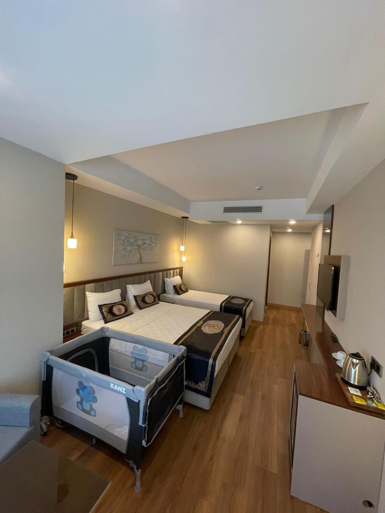 Grand Hamit By Karadayi Airport Hotel Arnavutkoy Exteriör bild
